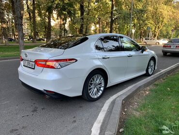 продажа авто в киргизии колеса: Toyota Camry: 2017 г., 2.5 л, Автомат, Бензин, Седан