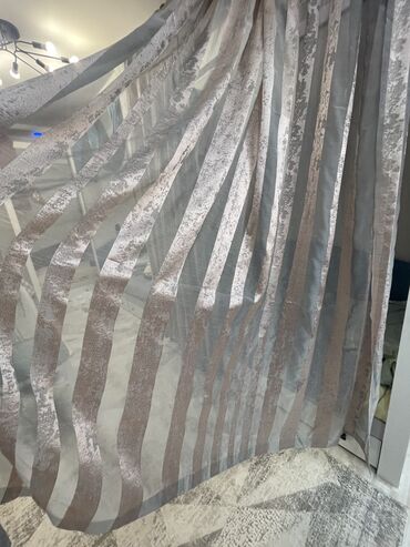 продаю бу ковер: Продаю шторы Турецкого производства. Цена за комплект 3000сом