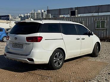 Kia: Kia Carnival: 2019 г., Минивэн — 5