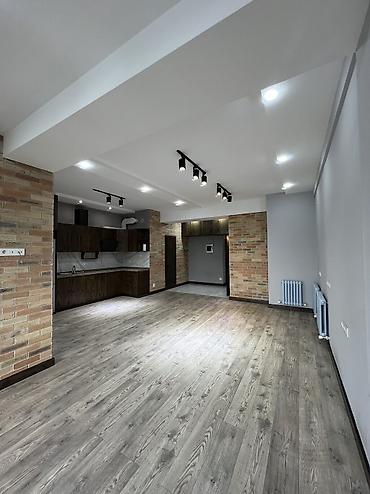 сыдыкова 123 бишкек: Аренда офисов, 53 м², В частном доме, 1 линия, С оборудованием, С отдельной кухней — 6