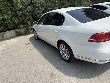 passat b5 ekran: Volkswagen Passat (B7) sedan – ağ rəng, avtomat transmissiya. - Geniş — 6