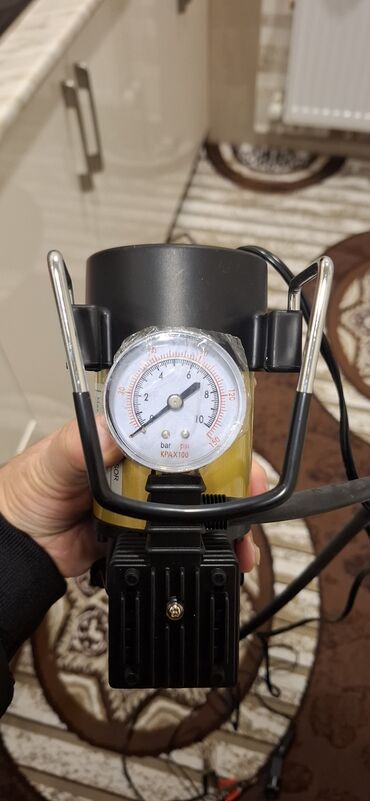 Avtomobil kompressorları və nasosları: Avtomobil üçün hava kompressoru – DC 12V Xüsusiyyətlər: - Manometrlə — 1
