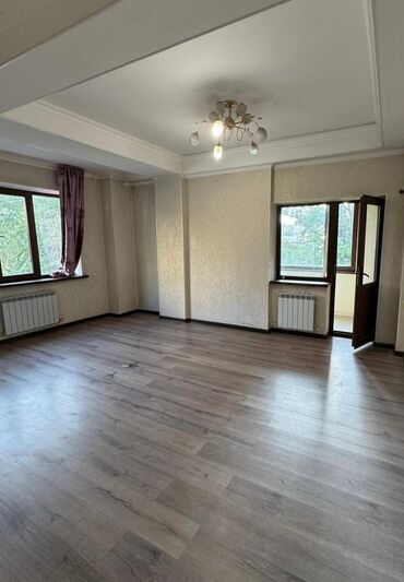 сколько стоит трехкомнатная квартира в бишкеке: 2 комнаты, 81 м², Элитка, 3 этаж