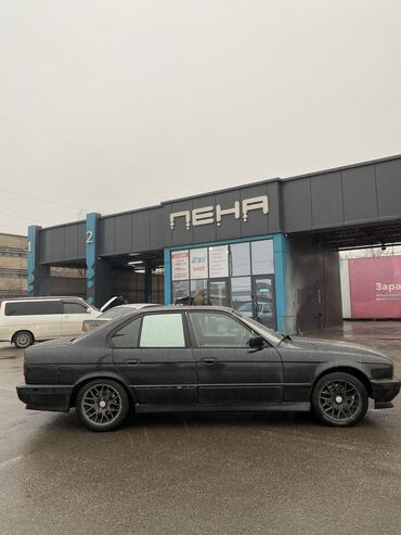 BMW: BMW 520: 1992 г., 2 л, Бензин — 4