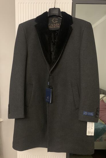 Пальто: Продаю новое мужское шерстяное пальто, зимнее, с отстегивающимся