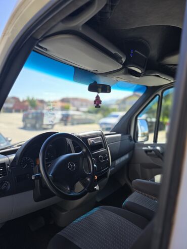 Transport putnika: Prevoz do aerodroma Minibus — 10