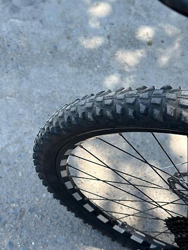 teze velosipedler: Dağ velosipedi – 26lıq təkərlər təzə. Əla surət yığır. Keçiricilər — 2