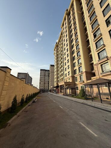 продается квартира жк восточный парк: 🏡 Продается уютная 2-комнатная квартира в ЖК «Делюкс»! 📐 Площадь: 45