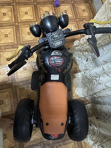 Uşaq üçün elektrik maşınları: Uşaq üçün elektrikli üçtəkərli motosiklet - Model: Ride-on üçtəkərli — 3