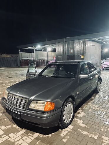 мерс124 каропка: Mercedes-Benz 220: 1994 г., 2.2 л, Механика, Бензин, Седан