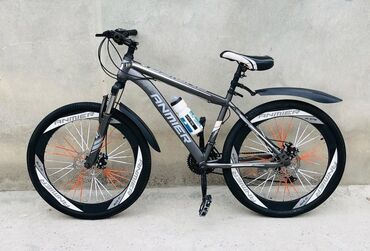 трехколесный велосипед для взрослых бишкек: İşlənmiş Şəhər velosipedi Adidas, 26", sürətlərin sayı: 21, Ünvandan götürmə, Ödənişli çatdırılma, Rayonlara çatdırılma