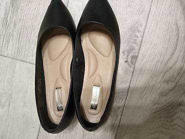 танкетка: Туфли женские SHOEMART - Классические лодочки черного цвета - — 1