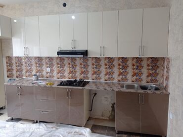 Sifarişlə mətbəx mebeli: Sifarişlə mətbəx dəsti, Özü çəkən petlələr, Sadə laminat, Kredit yoxdur, Pulsuz çatdırılma, Rayonlara çatdırılma — 5