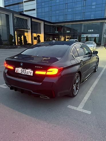 geely mon: BMW 5 series: 2022 г., 2 л, Автомат, Гибрид, Седан — 5