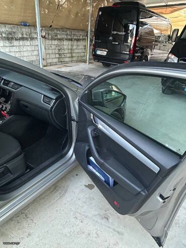 Skoda: Skoda Octavia: 1.6 l. | 2018 έ. 312200 km. Πολυμορφικό — 19