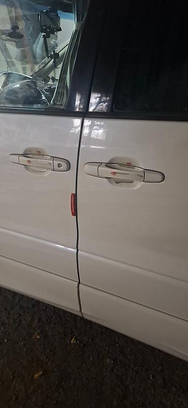 Toyota: Toyota Estima: 2002 г., 3 л, Автомат, Газ, Минивэн — 16