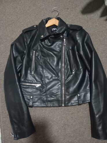 bordo jakna zenska: Zenska kozna jakna Zara, obucena par puta skoro nova 3000 din