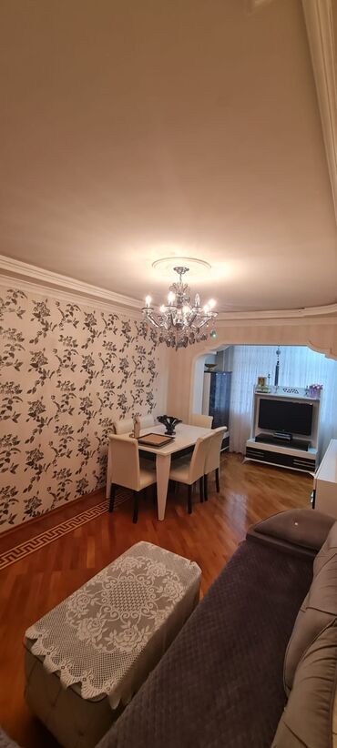 Uzunmüddətli kirayə mənzillər: Satilir– geniş prospekt və yaşıllıq sahəsinə açılan mənzərəli mənzil — 10