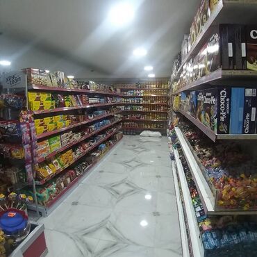Mağazalar: Nizami rayonu,Neftçilər və Qarayev metro stansiyaları — 14