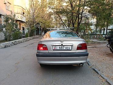 weltmeister e5: Toyota Avensis: 1999 г., 2 л, Механика, Бензин, Седан — 4