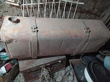 Ehtiyat hissələri: Metal yanacaq/su çəni traxdır bakı 300ltr - Material: qalın divarlı — 1