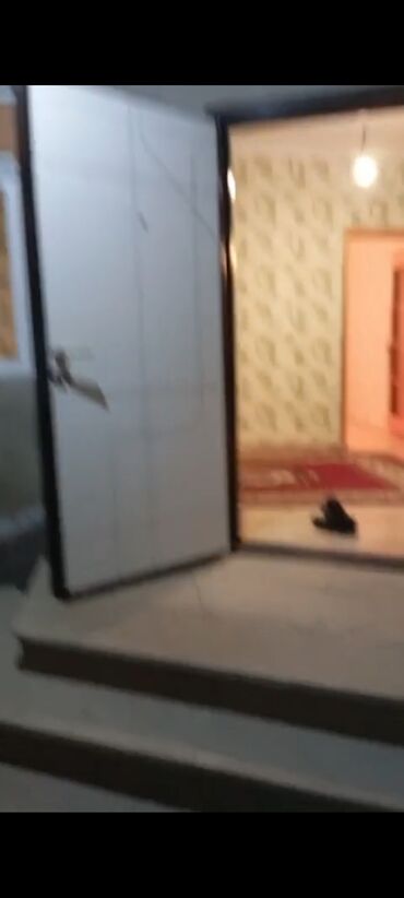 Uzunmüddətli kirayə evlər: 3 kv. m, 3 otaqlı, İnternet, Telefon, Qaz — 4