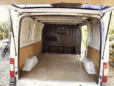 ford transit yuk: Ağ rəngli yük/furqon tipli Xüsusiyyətlər: - Barter mukun Pikap tipli — 10