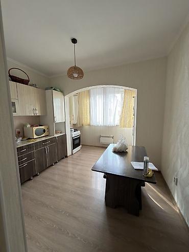 Продажа квартир: 2 комнаты, 67 м², Кок-Жар мкр 106 серия улучшенная, 8 этаж, Косметический ремонт — 3