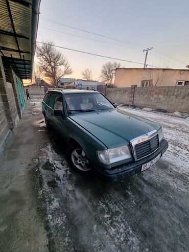 куплю мерседес 711: Mercedes-Benz W124: 1988 г., 2.3 л, Механика, Бензин, Универсал