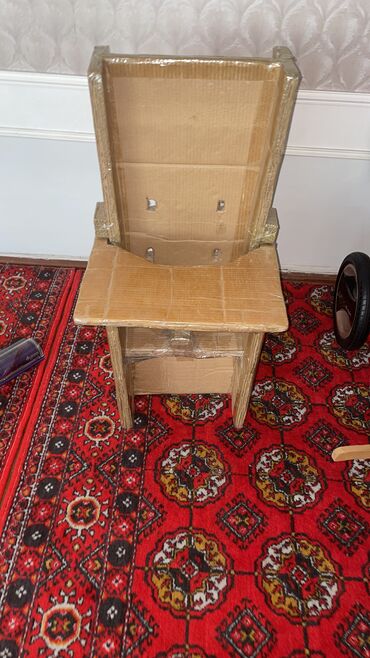 детский стол и стул бишкек: В городе Ошотдам бесплатно Отдам даром, картонный столик для детей