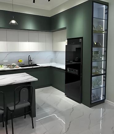 silver kitchen: Кухонный гарнитур угловой с барной стойкой - Современный дизайн — 1