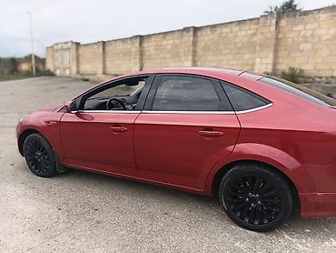 niva disk təkər: Ford Mondeo liftback, qırmızı rəng. - Kuzov: 5 qapılı liftback — 4