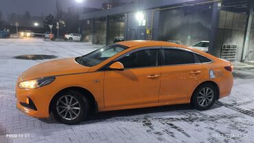 набор ключей купить: Hyundai Sonata (седан), оранжевый цвет кузова. Сдается на аренду