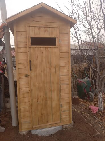 уличный детский батут: Уличный туалет в наличии