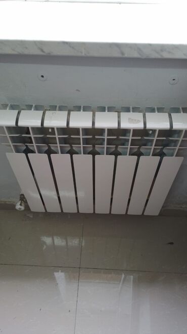 elektrikli qizdiricilar: İşlənmiş Seksiyalı Radiator Ünvandan götürmə, Zəmanətsiz, Kredit yoxdur