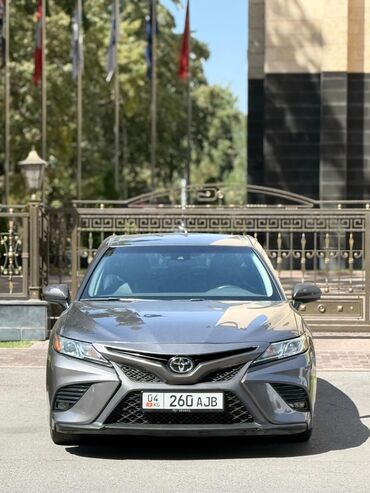 машины 2010 года и выше: Toyota Camry: 2018 г., 2.5 л, Типтроник, Бензин, Седан