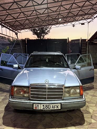 даево матиз 1: Mercedes-Benz W124: 1993 г., 2.2 л, Кол менен иштөөчү, Бензин, Универсал — 1