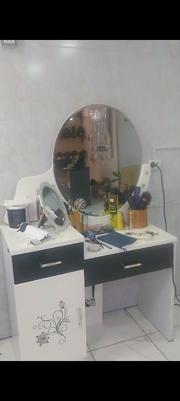 мебель для салона красоты бу: Ikinci əl salon güzgüsü az işlənilmiş — 1