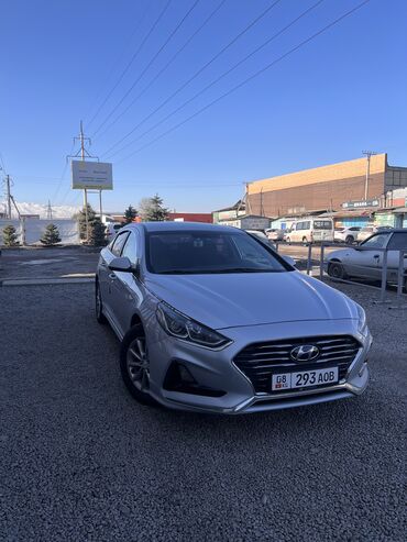 porter 2: Hyundai Sonata: 2018 г., 2 л, Автомат, Газ, Седан