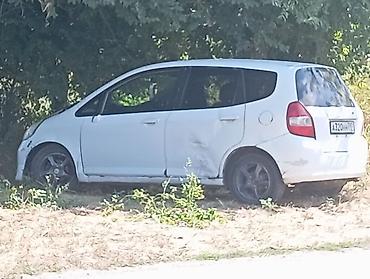 mini coper: Honda Fit: 2002 г., 1.3 л, Автомат, Бензин, Хэтчбэк — 3
