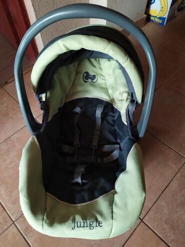 chicco odeca za bebe: Dečija nosiljka Jungle, u ekstra stanju. Nosiljka se može koristiti i