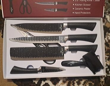 Bıçaqlar: Royal Home 7 parça mətbəx dəsti Tərkib: - 1 ədəd iri aşpaz bıçağı - 1 — 7