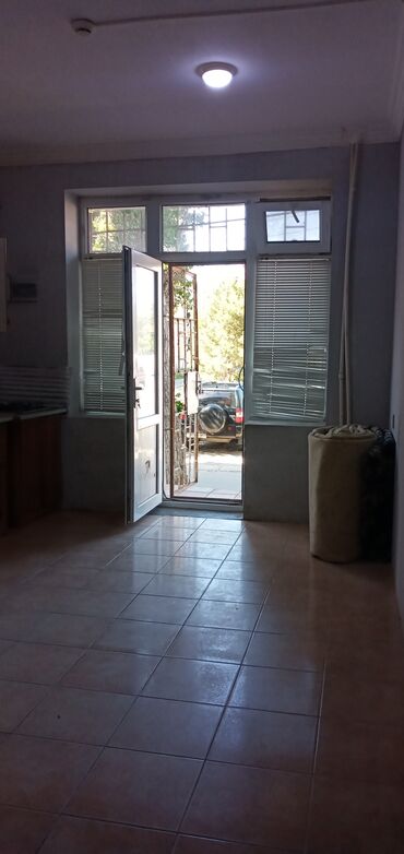 Kommersiya daşınmaz əmlakının satışı: Sahesi 52.5 kv olan emlak cox elverisli yerde yerlesir Ev kimi ve -da lalafo.az — 4 Kommersiya daşınmaz əmlakının satışı: Sahesi 52.5 kv olan emlak cox elverisli yerde yerlesir Ev kimi ve — 4