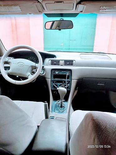 camry: Toyota Camry: 2.2 l | 1999 il Sedan — 8
