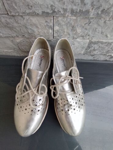 Oksfordice: Oksfordice, 40 — 6