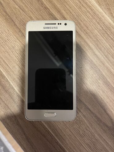 samasung a3: Samsung Galaxy A3 | 16 GB | rəng - Qızılı