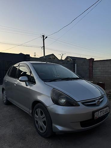 2107 2010: Honda Fit: 2001 г., 1.3 л, Автомат, Бензин, Хэтчбэк — 2