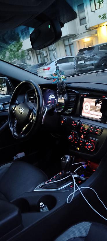 Kia: Kia Optima sedan - Kuzov: sedan, gümüşü rəng - Mühərrik və ötürmə — 5