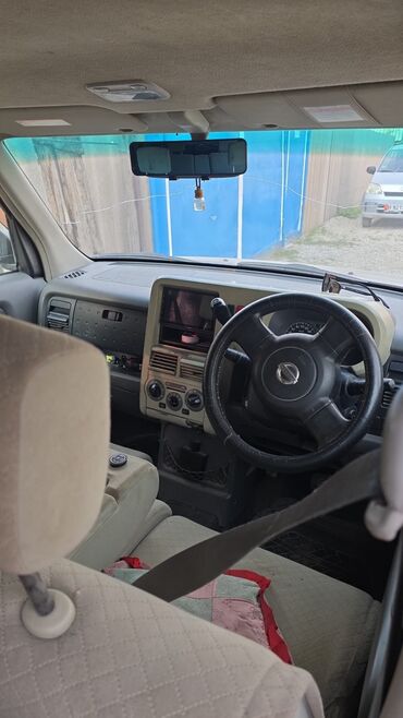 срочно продаю в связи с переездом: Nissan Cube: 2003 г., 1.3 л, Типтроник, Бензин, Хэтчбэк