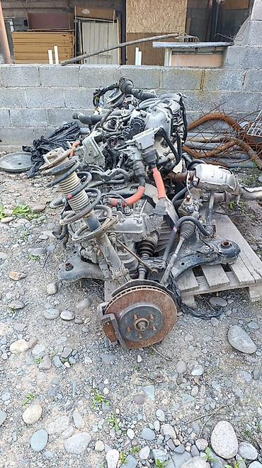 Двигатели, моторы и ГБЦ: Двигатель в сборе с подрамником и подвеской Описание: - Бензиновый — 10